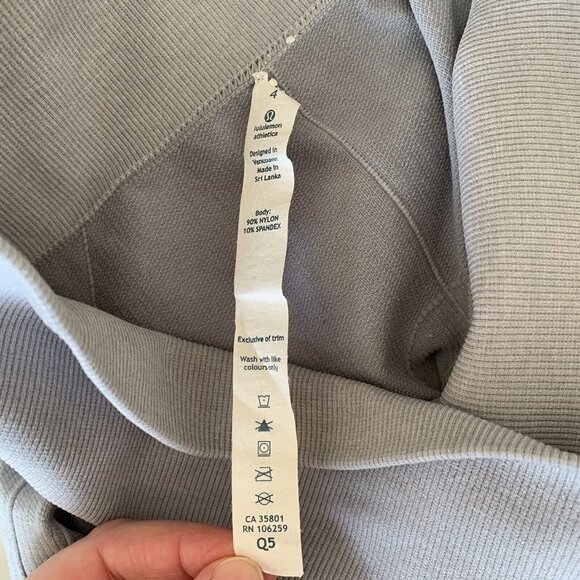 Lululemon Women’s Size 4 Gray In The Flow Crop Compression Leggings Workout - Picture 10 of 10